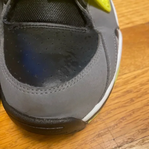 Mens Nike Air Trainer and Neon Green Athletic Shoes - Picture 5 of 15